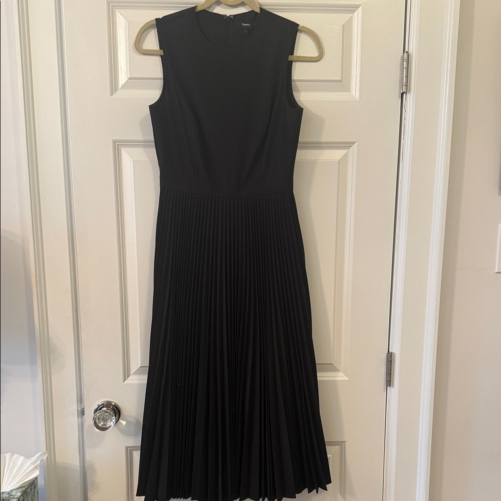 Theory Elegant Black Sleeveless Dress